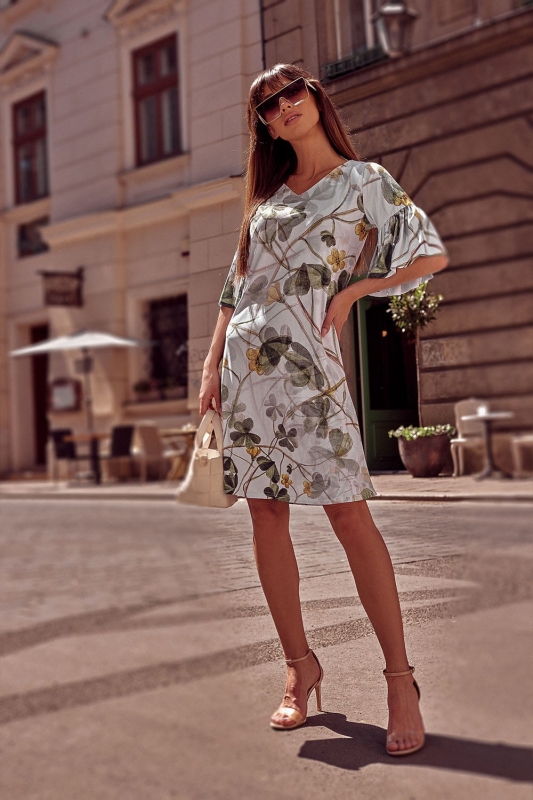 Piekna letnia sukienka w kwiaty Koniczyna 1024 Ventus.jpg