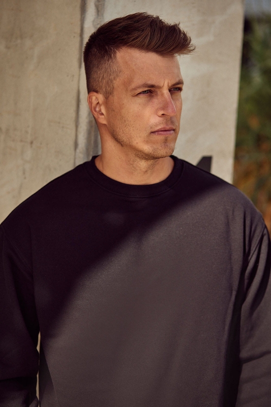 Bluza męska czarna zbliżenie Ventus VBL-43.jpg